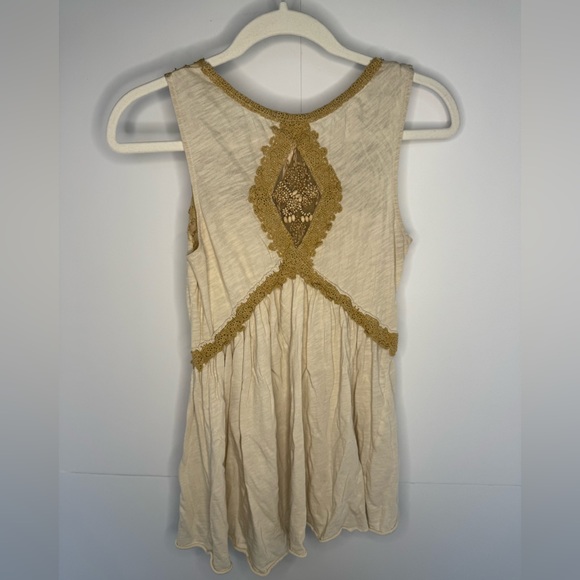 Free People flowy, beaded tank size 6 - Picture 2 of 6